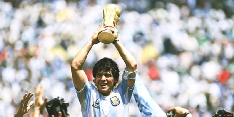 Cậu bé vàng Maradona là Goat trong tim của hàng triệu người